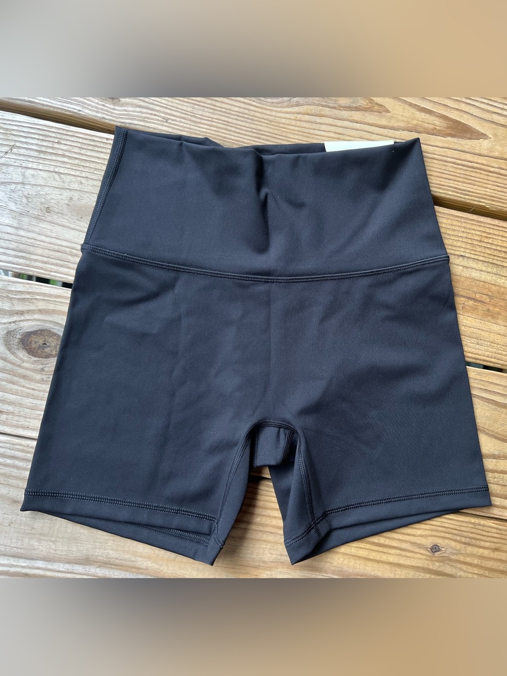 Offline by Aerie High Waisted 5” Bike Shorts New With Tags Medium